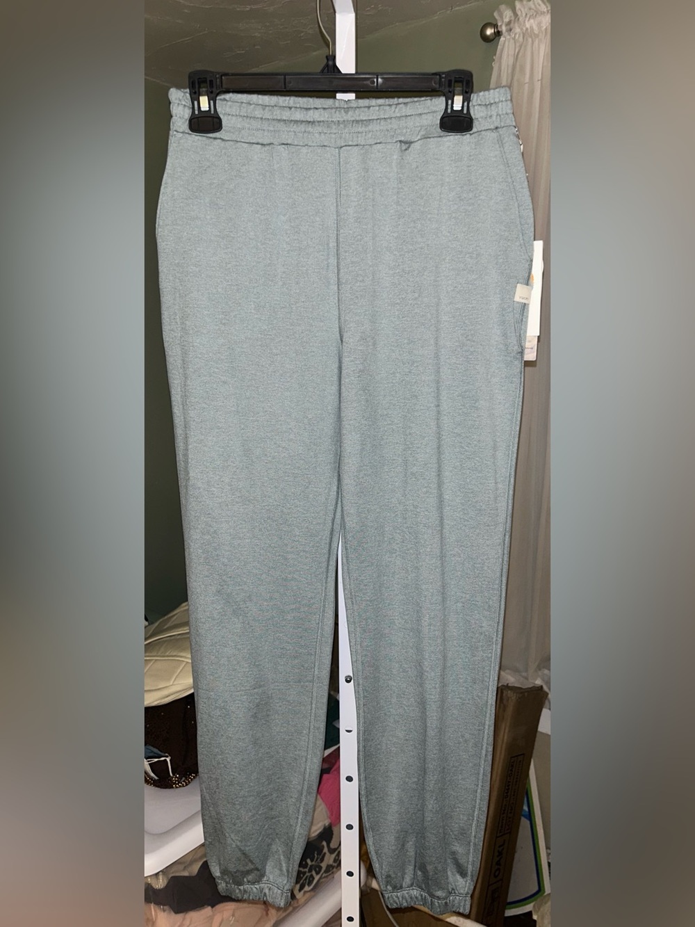Vuori Boyfriend Joggers in the color Vintage Pistachio Heather